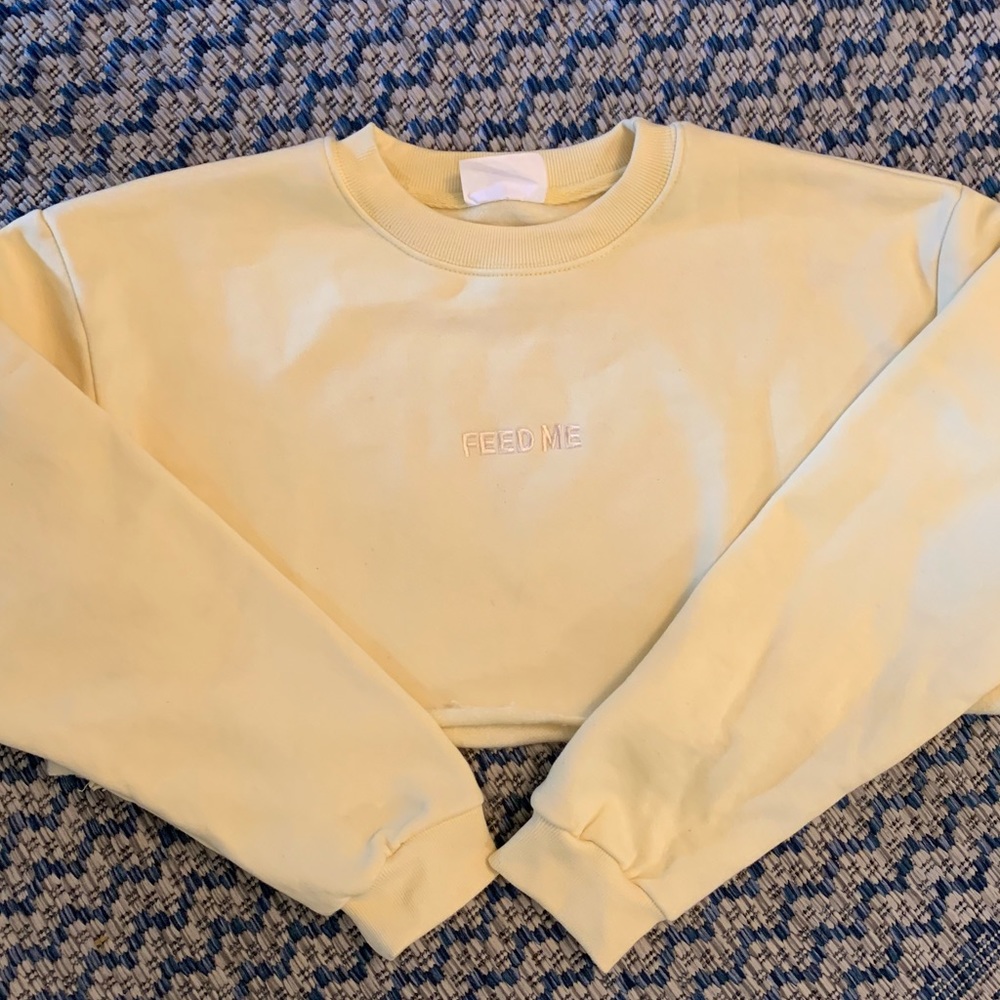 Gracefituk cropped “feed me” pastel yellow hoodie